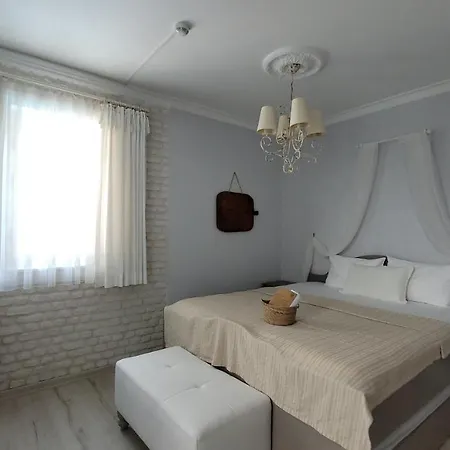 Karamela 3*