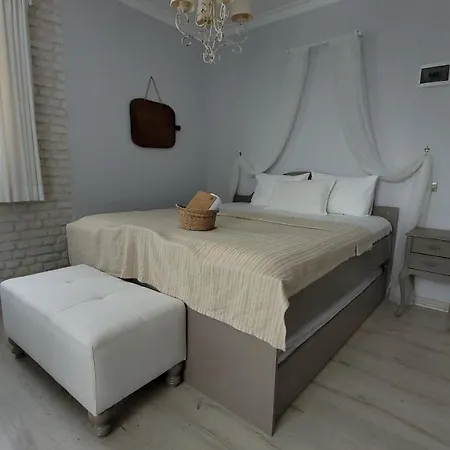 Karamela Hotel