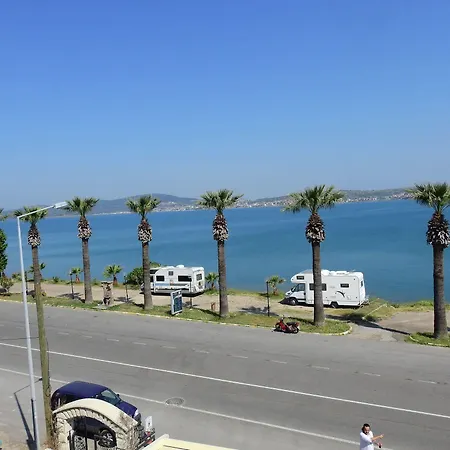 Hotel Karamela 3*