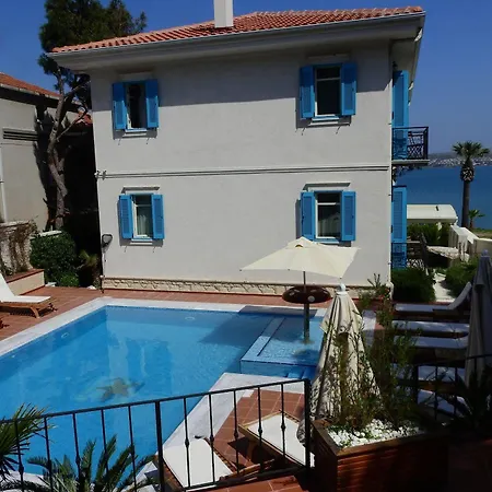 Hotel Karamela 3*