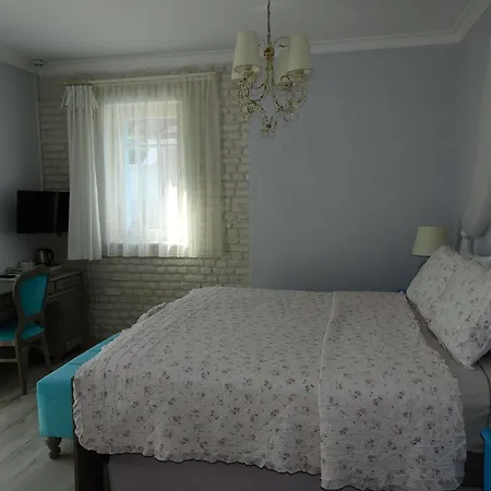 Hotel Karamela 3*