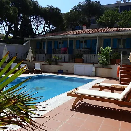 Karamela Hotel 3*