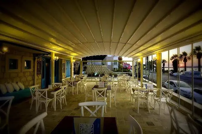 Ξενοδοχείο Karamela 3*