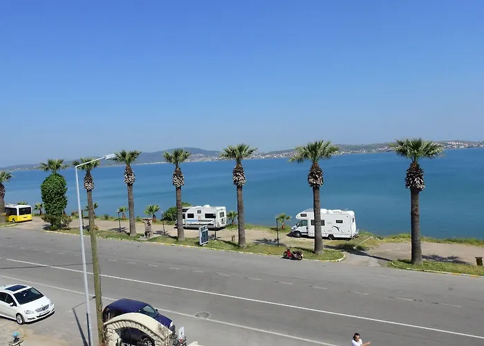 Ξενοδοχείο Karamela 3*