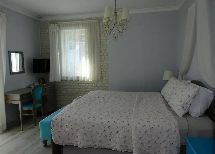 Ξενοδοχείο Karamela 3*